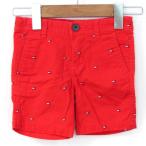 トミーヒルフィガーの魅力溢れるベビー用ハーフパンツ！おしゃれな赤で可愛さアップ