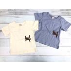 可愛いナマケモノがついたベビーTシャツで夏を楽しもう！