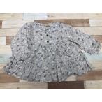 春と秋にぴったり！nicoritoの小花柄チュニックでキュートにコーディネート