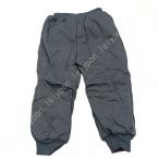 寒い冬にピッタリ！子ども用ロングダウンパンツで暖かさをキープ