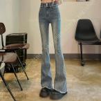 スタイリッシュに決まる！ハイウエストフレアデニムで美脚を手に入れよう